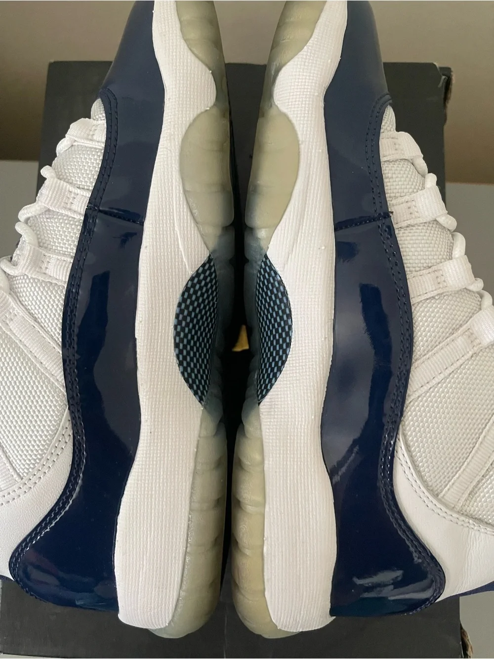 Jordan Retro High Top Sneakers White Navy